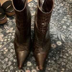 DOBLE-VIDA LEATHER croc brown pointy toe